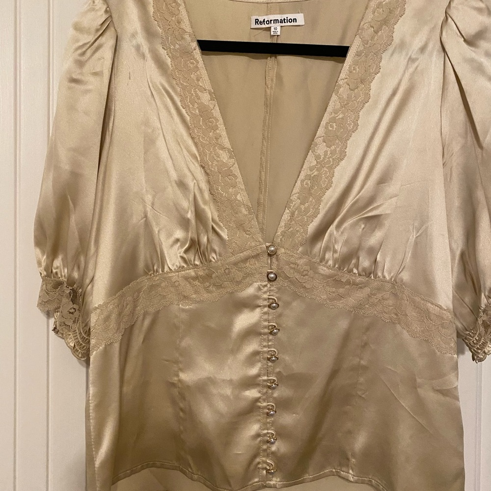 Reformation top Size 10